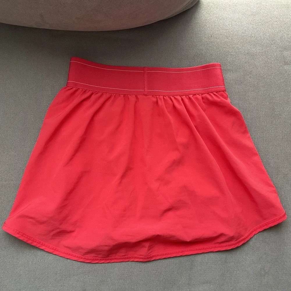 Alo Match Point Tennis Skirt Candy Red XXS